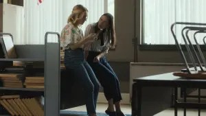 Задник к фильму "Дом на другой стороне" #274352