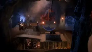 Задник к фильму "Эльвира - Повелительница Тьмы 2. Проклятые холмы Эльвиры" #475215