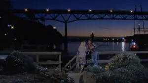 Задник к фильму "За бортом" #636752