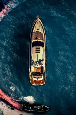 Постер к фильму "Остаться в живых" #378859