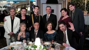 Задник к фильму "Где-то в Куинсе" #379931