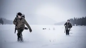 Видео к фильму Выходя | Walking Out - Official Trailer I HD I IFC Films