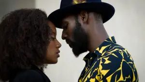 Задник к фильму "Правда любить" #506277