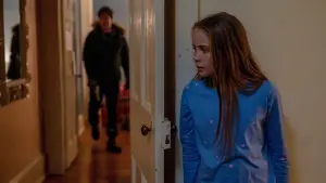 Задник к фильму "Проклятие матери: Прятки на выживание" #354031