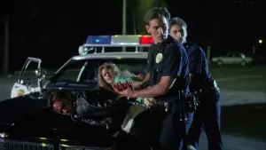 Задник к фильму "Незваный гость" #418158