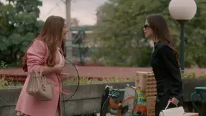 Задник к фильму "Who