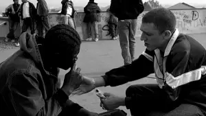 Задник к фильму "Ненависть" #637534