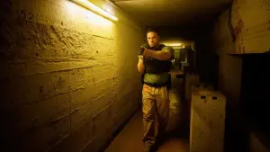 Задник к фильму "Также известный" #256185