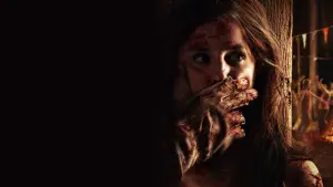 Задник к фильму "Поворот не туда 5: Кровное родство" #661775