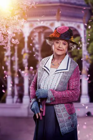 Постер к фильму "Мэри Поппинс возвращается" #674393