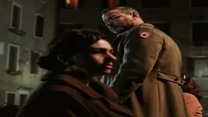 Задник к фильму "За рекой, в тени деревьев" #341187