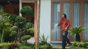 Задник к фильму "La Tahzan: Cinta, Dosa, Luka..." #672816