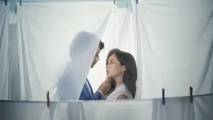 Видео к фильму Musuh Dalam Selimut | Musuh Dalam Selimut - Official Trailer