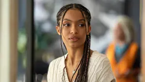 Задник к фильму "Сидя в барах с тортом" #387700