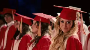 Задник к фильму "Классный мюзикл 3: Выпускной" #721441