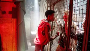 Задник к фильму "Нелюди" #408011