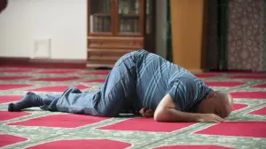 Задник к фильму "Неверный" #462458