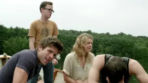 Задник к фильму "Внизу" #447624