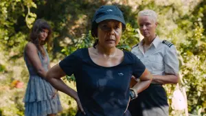 Задник к фильму "Треугольник печали" #326664