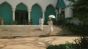 Задник к фильму "Жара и пыль" #433519