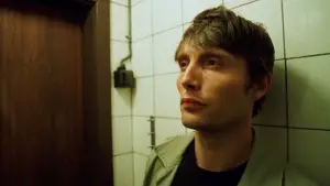 Задник к фильму "Истекающий кровью" #691519