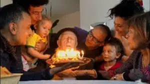 Задник к фильму "Les pères sont des mères juives comme les autres" #780490