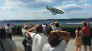 Задник к фильму "Полный провал: пассажир воздушного шарика" #675745