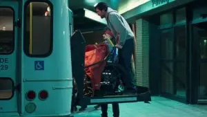 Задник к фильму "Хорошее время" #687670