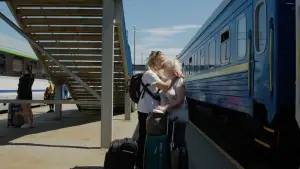 Задник к фильму "Трішки чужа" #366730