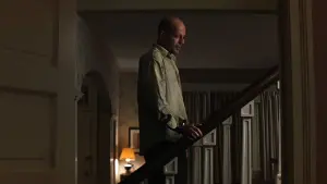 Задник к фильму "Неуязвимый" #237258