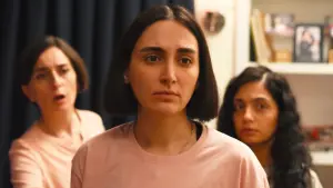 Задник к фильму "Семя священного инжира" #479565