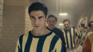 Задник к фильму "Лефтер: история обычного человека" #617335