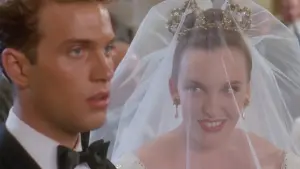 Задник к фильму "Свадьба Мюриэл" #257045