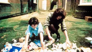 Задник к фильму "Бумажный дом" #358176