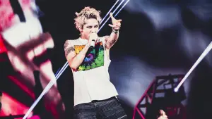 Задник к фильму "ONE OK ROCK DETOX JAPAN TOUR AT NISSAN STADIUM 2025 IN CINEMAS" #820378