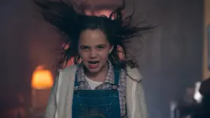 Задник к фильму "Воспламеняющая взглядом" #377255