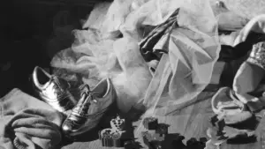 Задник к фильму "L