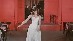 Задник к фильму "Женщина есть женщина" #220634