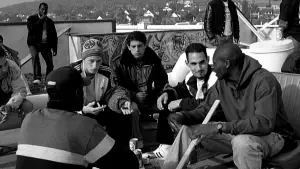 Задник к фильму "Ненависть" #637547