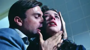 Задник к фильму "Одержимая" #670722