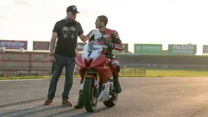 Задник к фильму "Одно быстрое движение" #791979