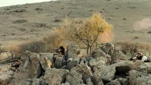 Задник к фильму "Пятнадцать минут войны" #415023