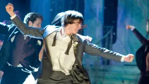 Задник к фильму "Классный мюзикл 3: Выпускной" #278607