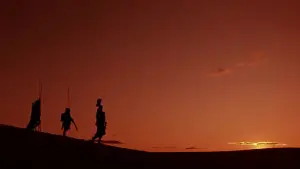 Задник к фильму "Безумный Макс 3: Под куполом грома" #661556