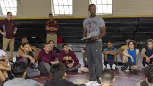 Задник к фильму "Неукротимый" #643708