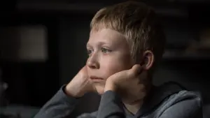 Задник к фильму "Нелюбовь" #222264