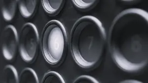 Задник к фильму "Мы все чужие" #503771