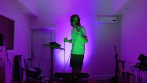 Задник к фильму "Бо Бёрнэм: Дома" #177984