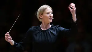 Видео к фильму Joana Mallwitz &ndash; Momentum | JOANA MALLWITZ &ndash; MOMENTUM | Offizieller Trailer Deutsch 4K | Ab 16. Mai 2024 im Kino