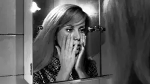 Задник к фильму "Отвращение" #703218